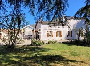 Bazas, Aquitaine 33430
