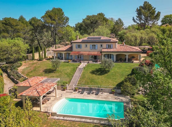 Pierrevert, Provence-Alpes-Côte d'Azur 04860