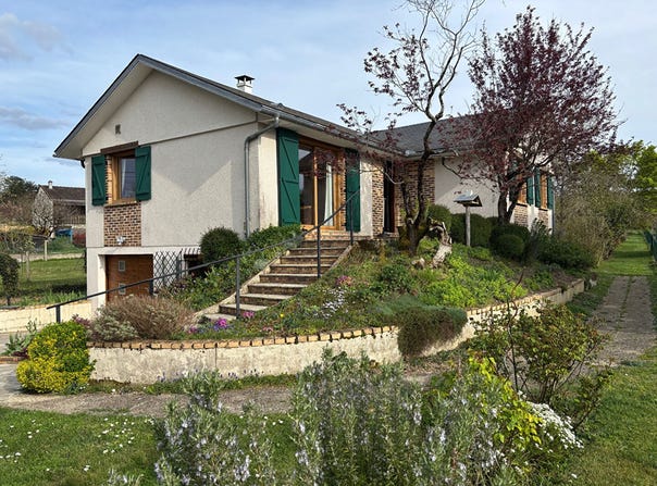 POUGUES LES EAUX, Bourgogne-Franche-Comté 58320