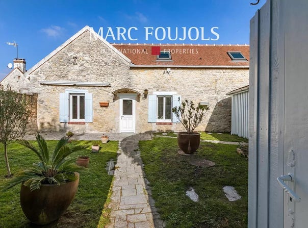 Senlis, Picardie 60300