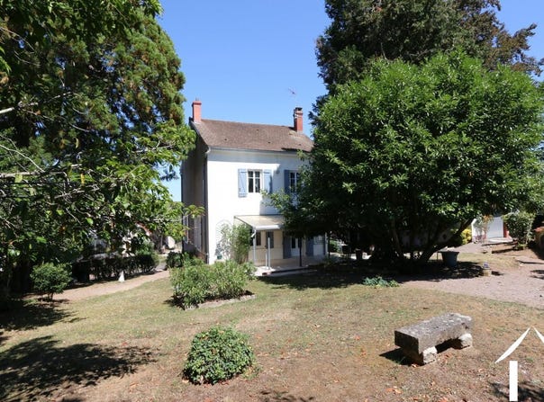 Cheilly-lès-Maranges, Burgundy 71150