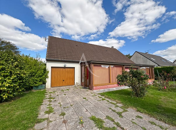 BUCHY, Normandy 76750