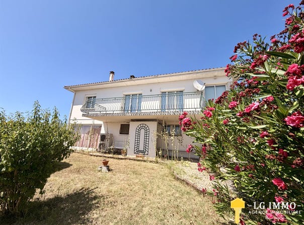 Mortagne-sur-Gironde, Poitou-Charentes 17120