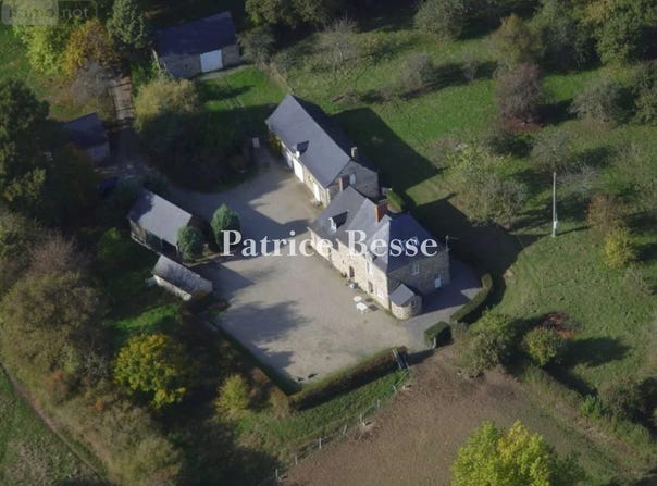 Laval, Pays de la Loire 53000