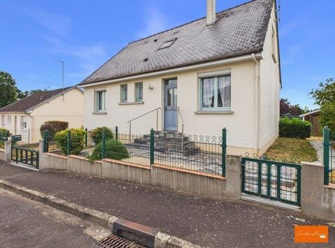 Mayenne, Pays de la Loire 53100
