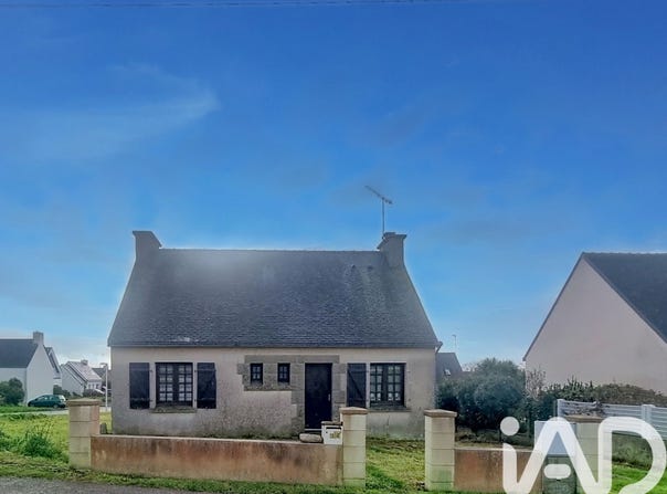 Pouldreuzic, Brittany 29710