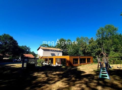 Vinzelles, Auvergne 63350