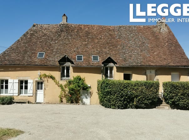 Autun, Bourgogne-Franche-Comté 71400