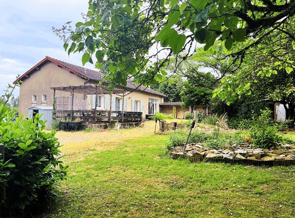 CHAMPAGNAC LA RIVIERE, Nouvelle-Aquitaine 87150
