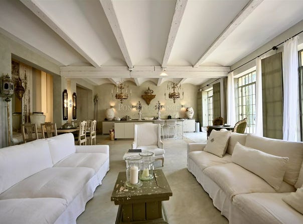 Saint-Maximin, Languedoc-Roussillon 30700