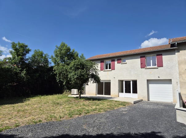 Rue des Rouchas, Saint-Germain-Laprade, Haute-Loire 43700