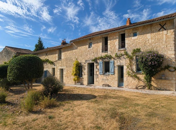 La Roche-Rigault, Poitou-Charentes 86200