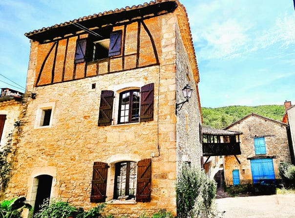 BRUNIQUEL, Occitanie 82800
