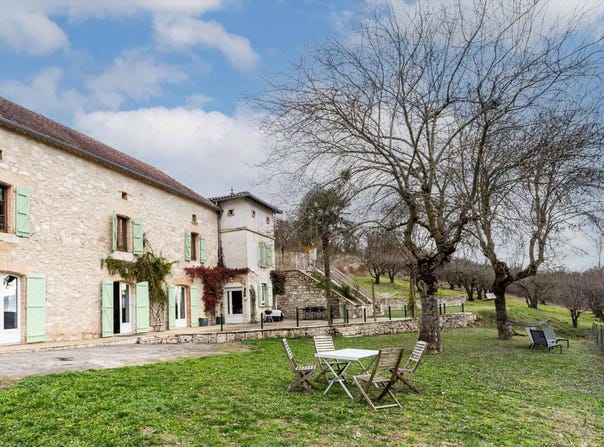 Lauzerte, Midi-Pyrénées 82110