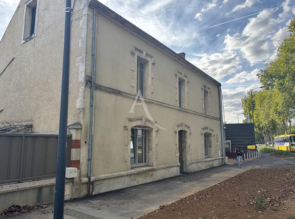FONTENAY LE COMTE, Pays de la Loire 85200