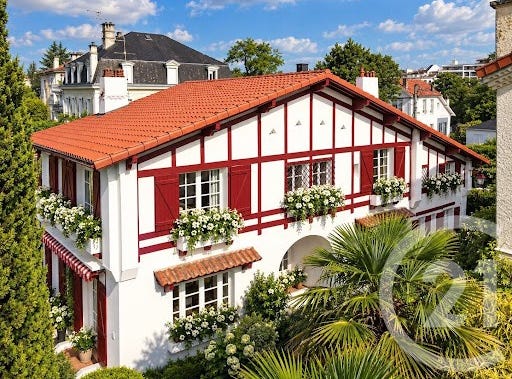 PAU, Nouvelle-Aquitaine 64000