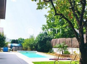 Billere, Aquitaine 64140