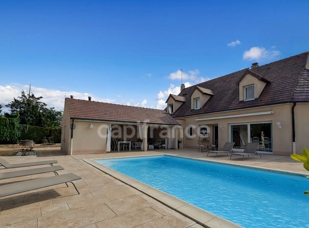 Chalon-sur-Saône, Burgundy 71100
