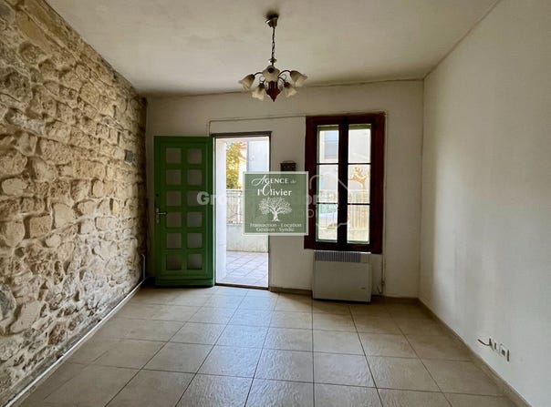 Arles, Provence-Alpes-Côte d'Azur 13200
