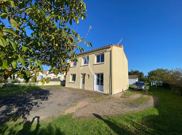 AVRILLE, Pays de la Loire 85440