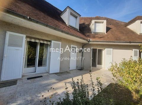 Neris-Les-Bains, Auvergne 03310