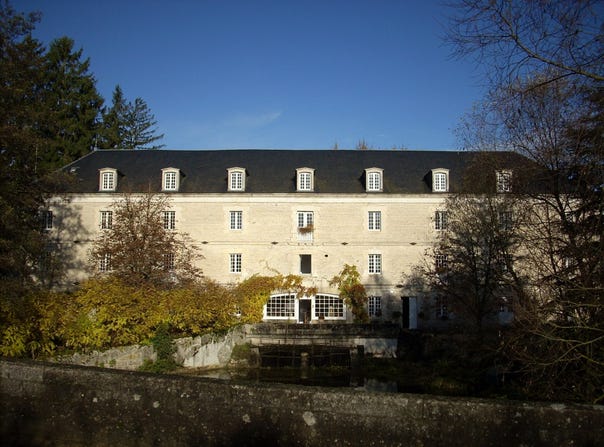 Chablis, Burgundy 89800
