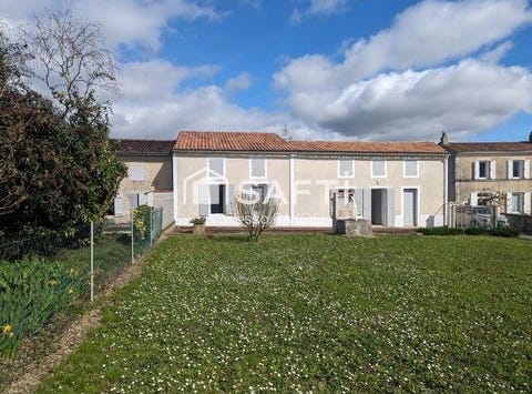 Saint-Jean-d'Angely, Poitou-Charentes 17400