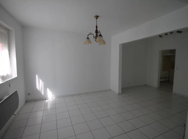 Cires-lès-Mello, Oise 60660
