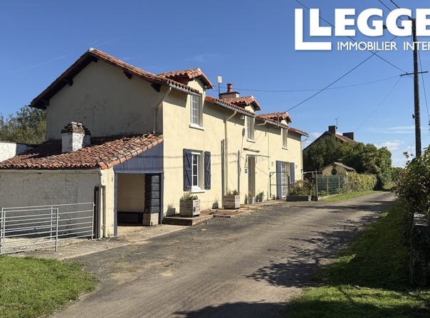 Usson-du-Poitou, Nouvelle-Aquitaine 86350