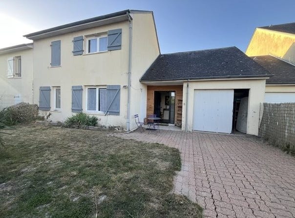 Chinon, Centre-Val de Loire 37500