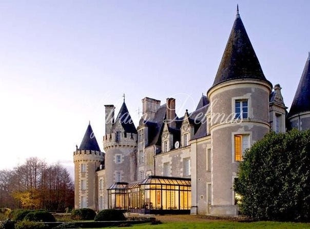 Tours, Centre-Val de Loire 37000