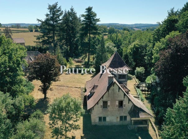 Paray-le-Monial, Burgundy 71600