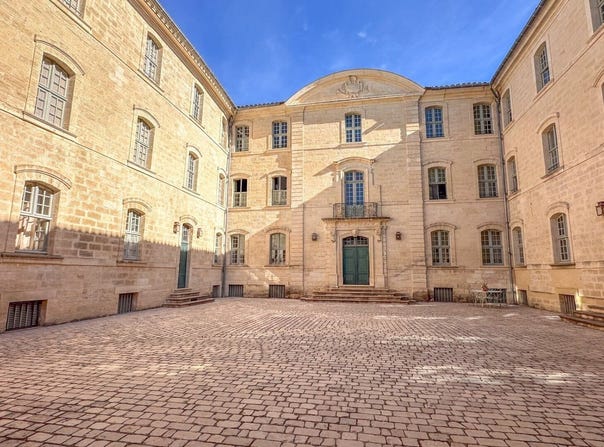 Uzès, Languedoc-Roussillon 30700