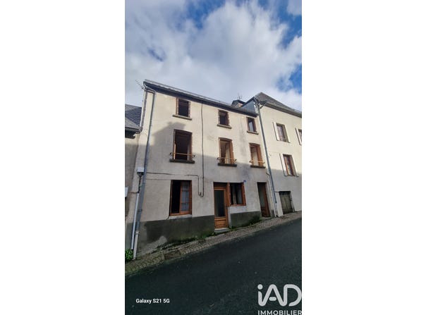 Tauves, Auvergne-Rhône-Alpes 63690