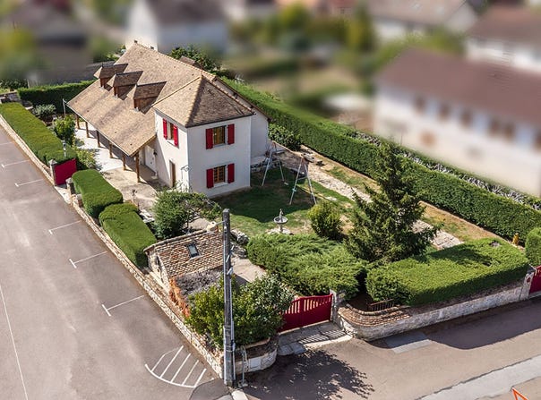 Beaune, Burgundy 21200