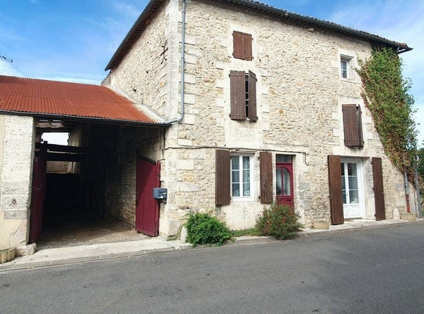 Pranzac, Poitou-Charentes 16110