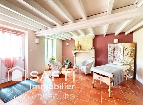 Lugasson, Aquitaine 33760