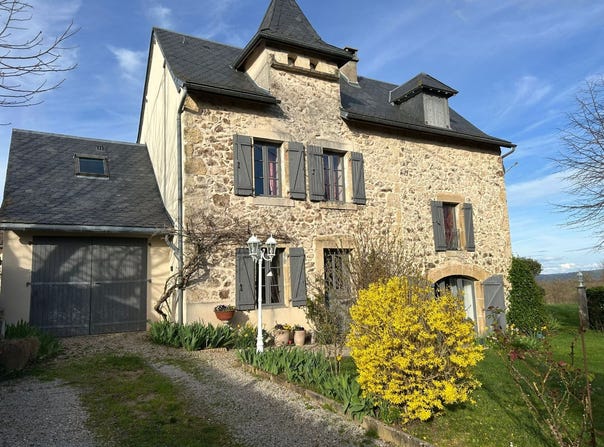 Lanuéjouls, Midi-Pyrénées 12350