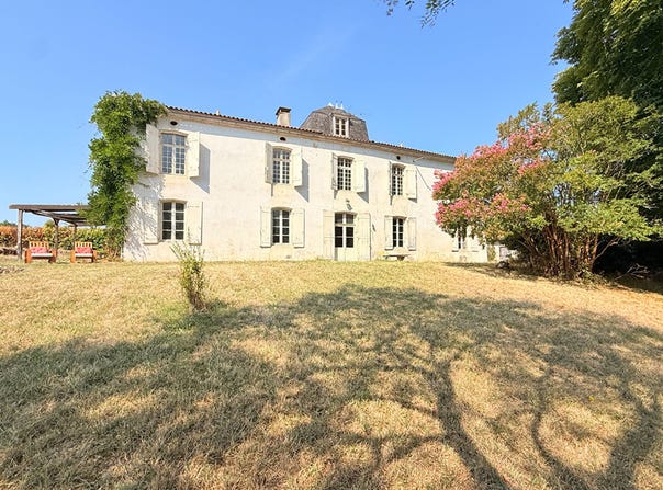 CHALAIS, Nouvelle-Aquitaine 16210