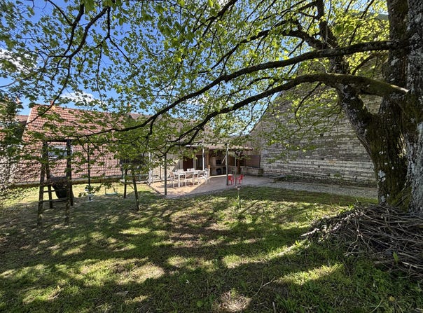 Bouix, Burgundy 21330