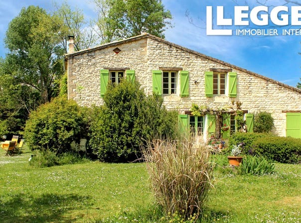 Lauzerte, Occitanie 82110