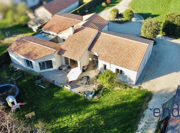 QUINCAY, Nouvelle-Aquitaine 86190