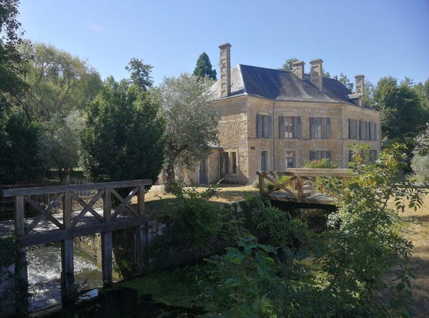 SALLES, Nouvelle-Aquitaine 79800