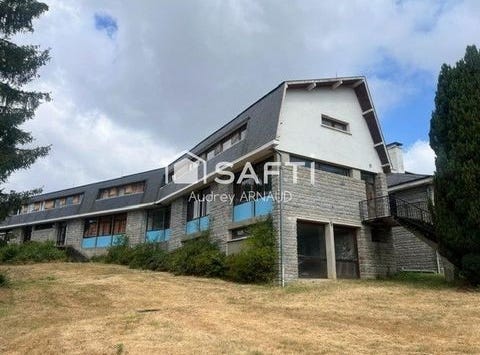 Pontaumur, Auvergne 63380