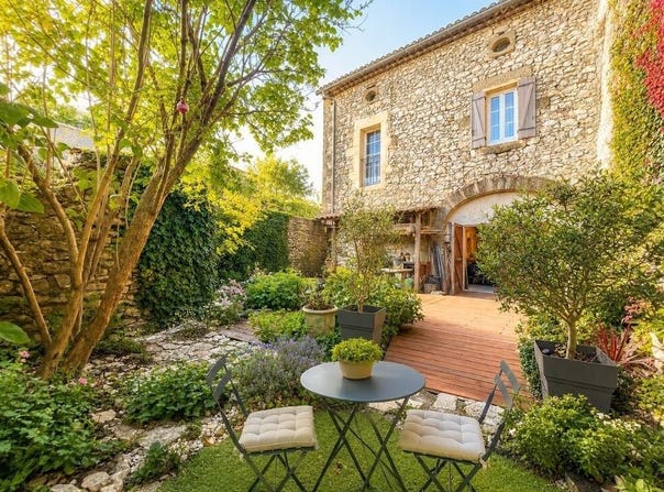 Lussan, Languedoc-Roussillon 30580