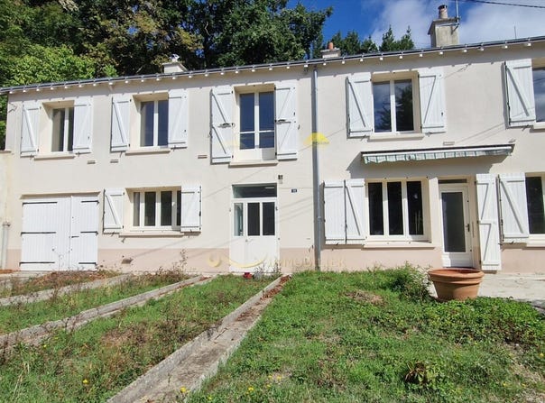 Chinon, Centre-Val de Loire 37500