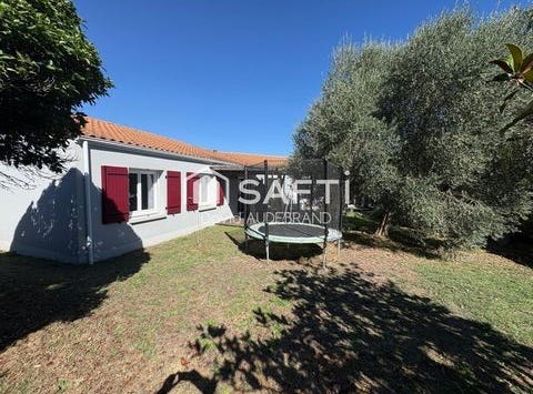 Saint-Maxire, Poitou-Charentes 79410