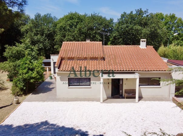 Laroque-des-Albères, Languedoc-Roussillon 66740