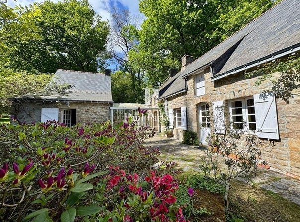 Baden, Brittany 56870