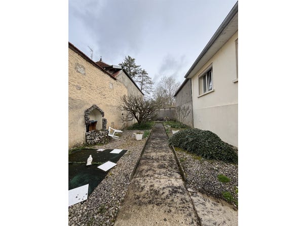 Châtillon-sur-Seine, Burgundy 21400